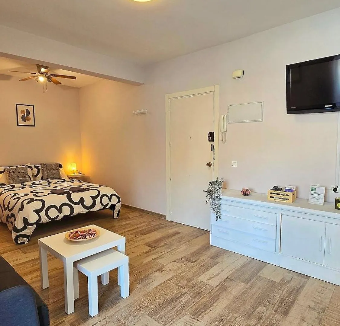 Acogedor Estudio En El Centro De Torremolinos Spanje